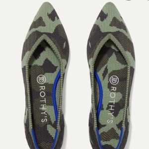 NEW Rothy's Olive Camo Point Flats